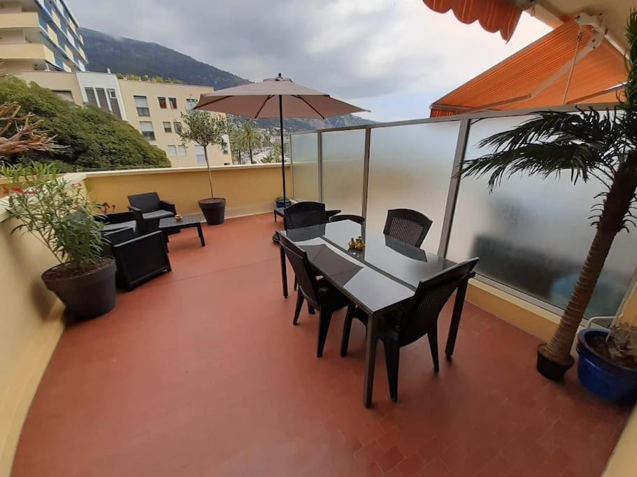 Le Garavan, Superbe Studio Vue Mer Et Vieux ม็องตง ภายนอก รูปภาพ